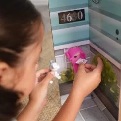 KidKraft Purrfect Pet Wooden Dollhouse -Toy Doll World GUEST 211e2b94 ea6e 4cc9 8f6a ddb969384dd5