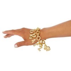 Bratz Holiday Felicia Collector Doll -Toy Doll World GUEST 7974eb38 c3f6 4b2d 903d c802a3a02c71