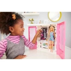 Barbie Fashionistas Ultimate Closet With Doll -Toy Doll World GUEST 8421683a 251e 4095 aa75 9a2d26b199a4