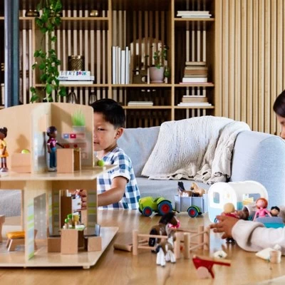 HABA Little Friends Dollhouse City Villa With 10 Pieces Of Furniture 8 HABA Little Friends Dollhouse City Villa With 10 Pieces Of Furniture - Image 6