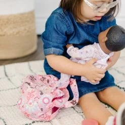 Melissa & Doug Mine To Love Doll Diaper Changing Set With Bag, Wipes, Accessories (7pc) -Toy Doll World GUEST d1ec8b07 6d4d 418a a117 35c200da7047